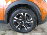  Peugeot  2008 PEUGEOT  / 2019 / 5P / CROSSOVER BLUEHDI 130 EAT8 ALLURE S/S AUT. #17