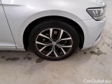  Volkswagen  Passat VOLKSWAGEN  / 2019 / 5P / STATION WAGON VAR.2.0 TDI SCR EVO 110KW EXEC. BMT DSG #76