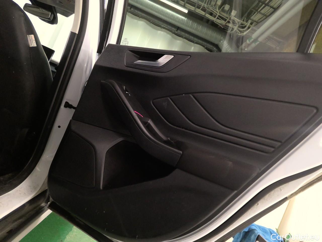  Ford  Focus  Wag.MH 125 E85 Act.Ed. #5