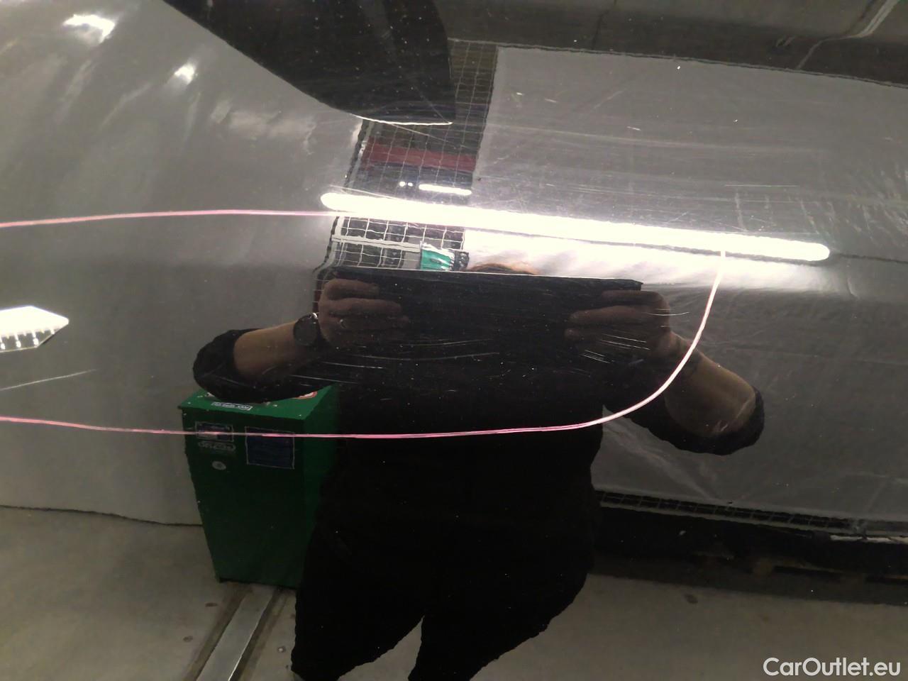  Tesla  Model Y  Long-Range AWD #12