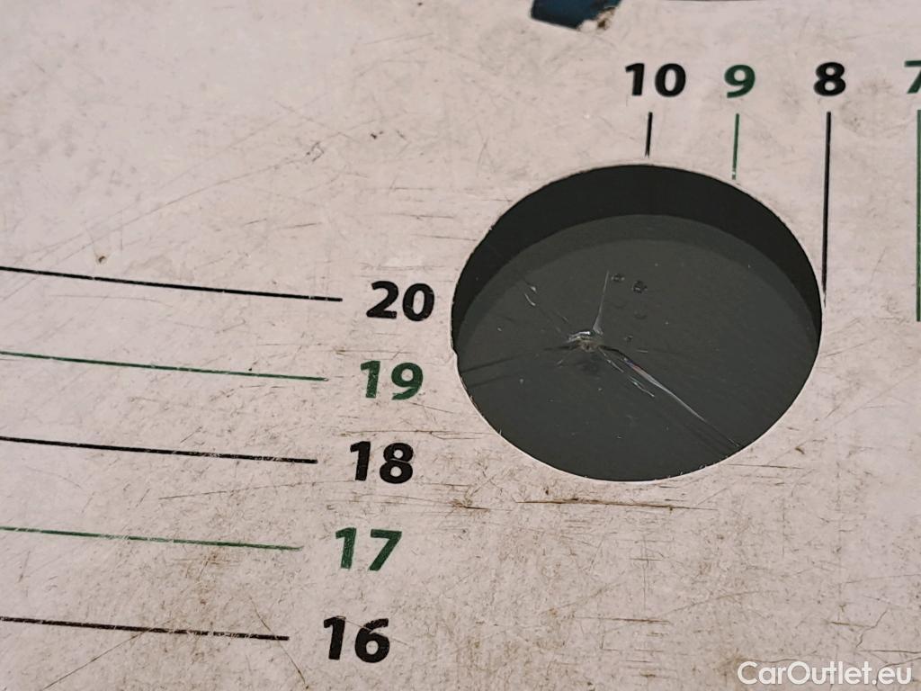  Peugeot  308 PEUGEOT  SW / 2017 / 5P / Break Puretech 110 S&S Active Business #2