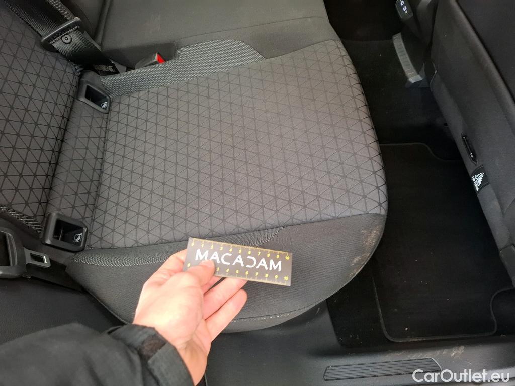  Volkswagen  T-CROSS VOLKSWAGEN  / 2018 / 5P / SUV 1.0 TSI 110ch Life Plus #9