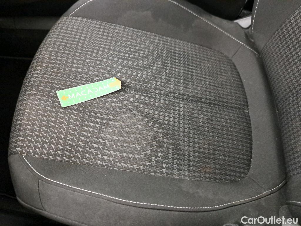  Peugeot  308 PEUGEOT  SW / 2017 / 5P / Break Puretech 110 S&S Active Business #26