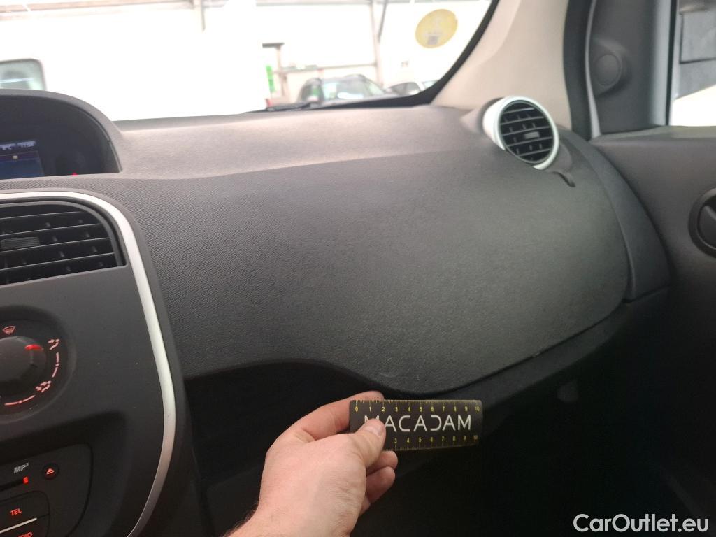  Renault  Kangoo  Express Extra (Série Spéciale) 1.5 dCi 75CV BVM5 E6 #19