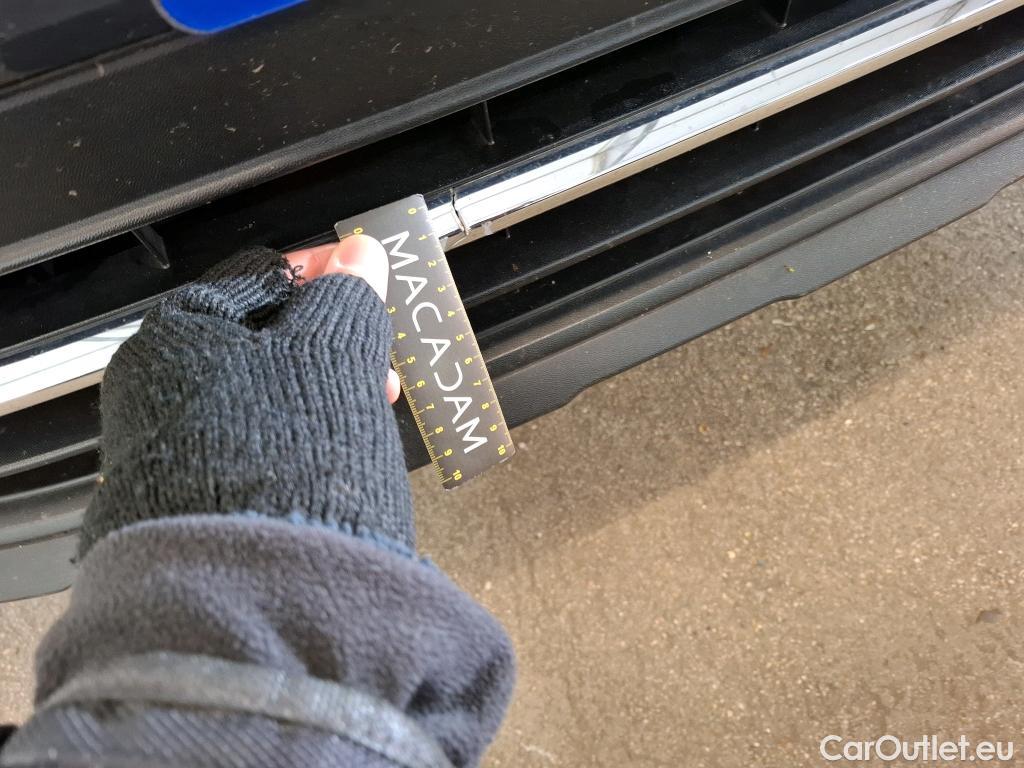  Volkswagen  Tiguan VOLKSWAGEN  / 2020 / 5P / SUV 1.5 TSI 150 DSG7 Life Busines #8