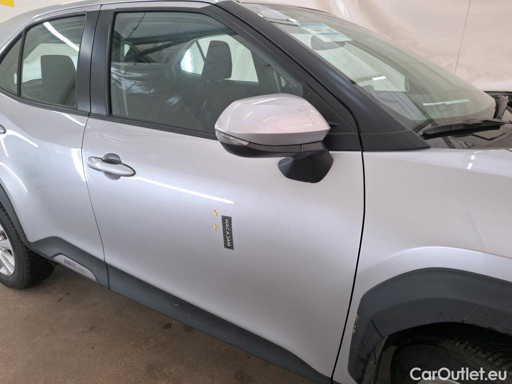  Toyota  Yaris Cross TOYOTA  Hybride / 2021 / 5P / SUV 1.5 HYBRID 116H DYNAMIC BUSINESS BEY AWD #1