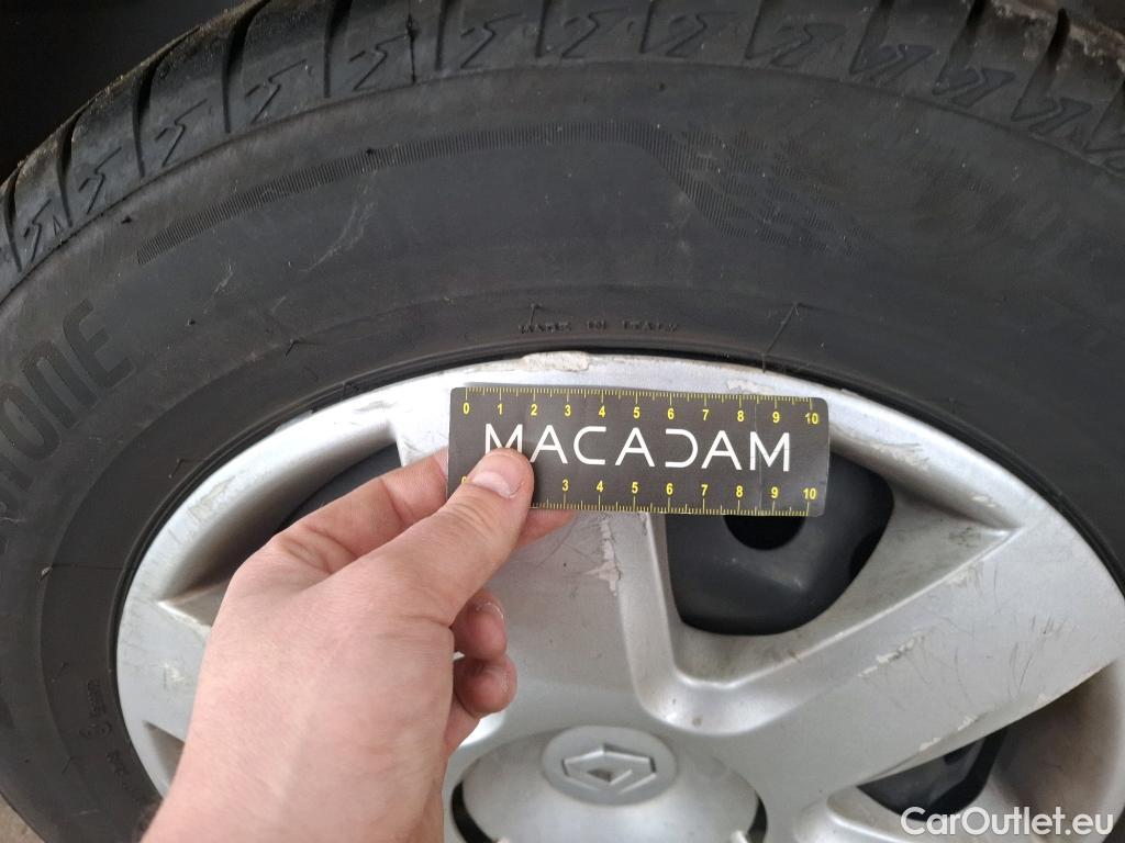  Renault  Kangoo  Express Extra (Série Spéciale) 1.5 dCi 75CV BVM5 E6 #30