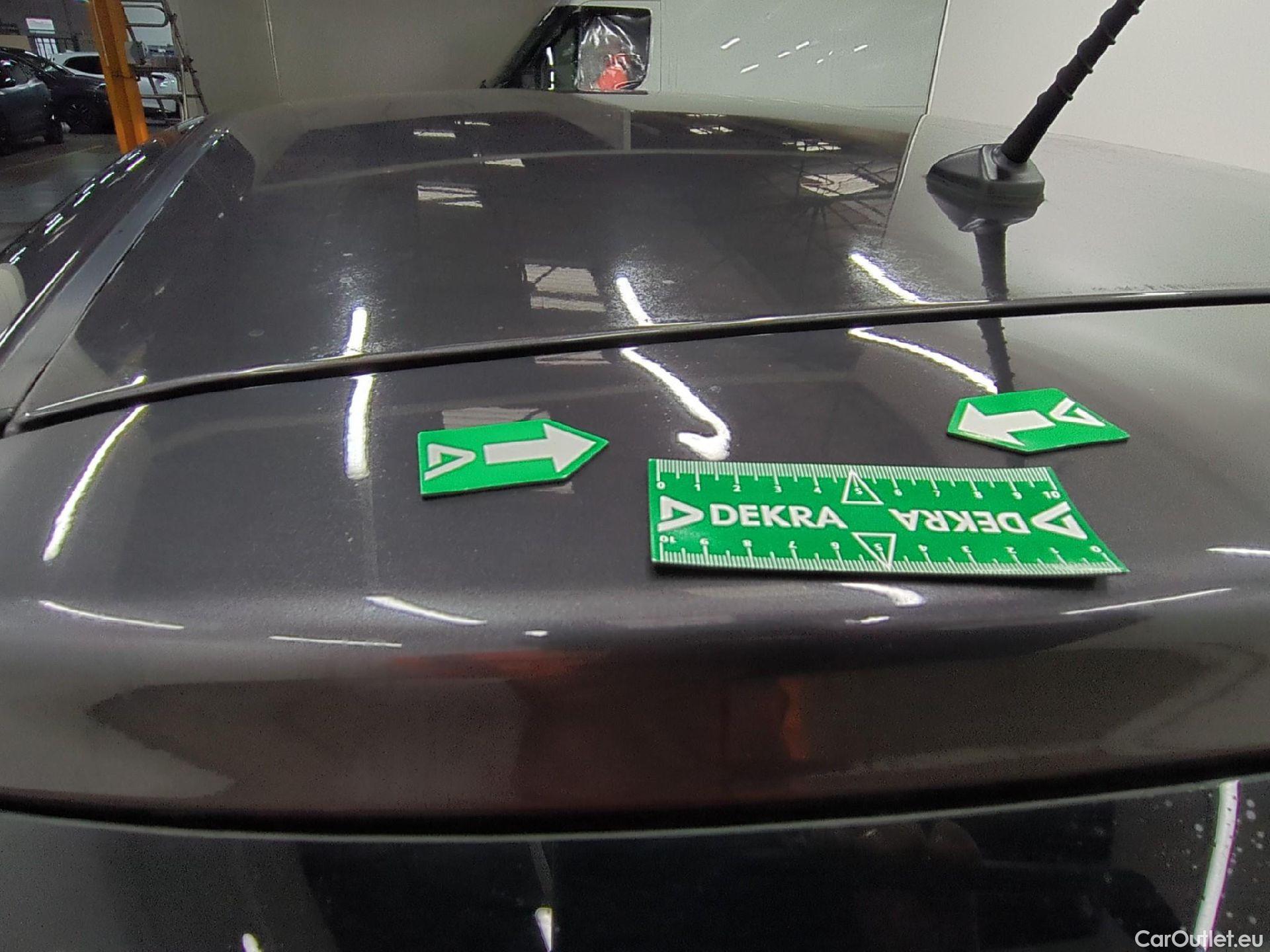  Toyota  Yaris TOYOTA  Hybride 5p Berline 1.5 VVT-I HYBRID France Business #15