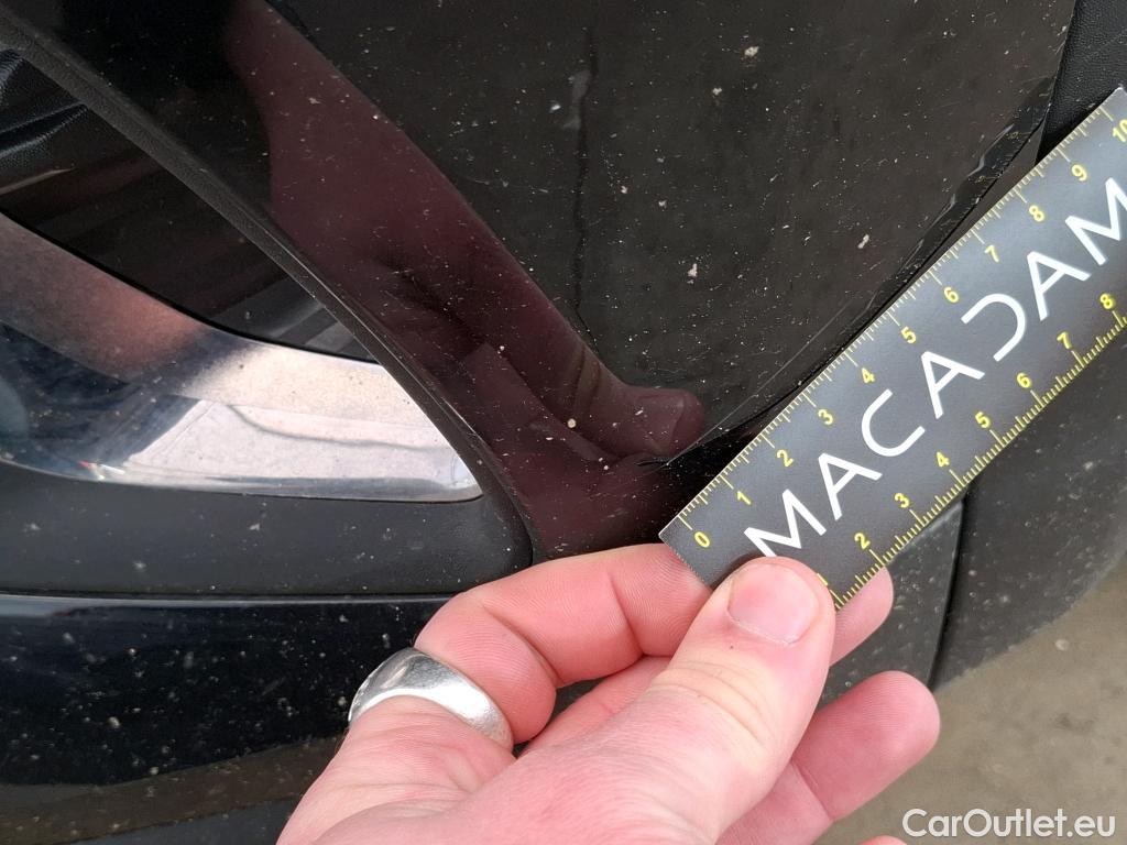  Renault  Captur RENAULT  / 2019 / 5P / SUV techno mild hybrid 160 EDC #3