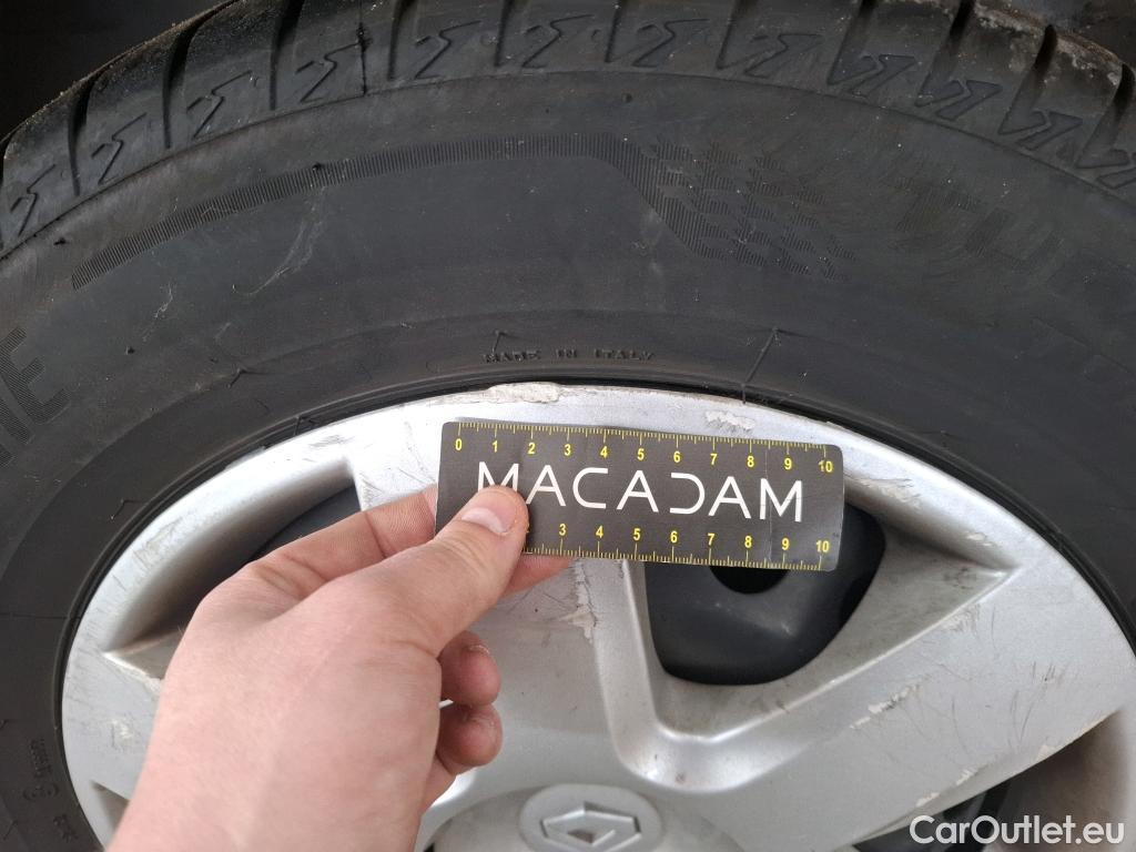  Renault  Kangoo  Express Extra (Série Spéciale) 1.5 dCi 75CV BVM5 E6 #29