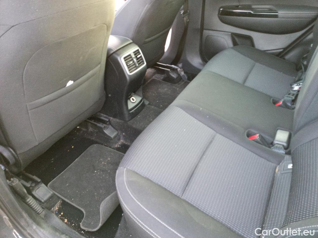  KIA  Sportage KIA  1.6MHEV Drive 100kW(136CV) 4x2(Crist Tintados)(CX) #18