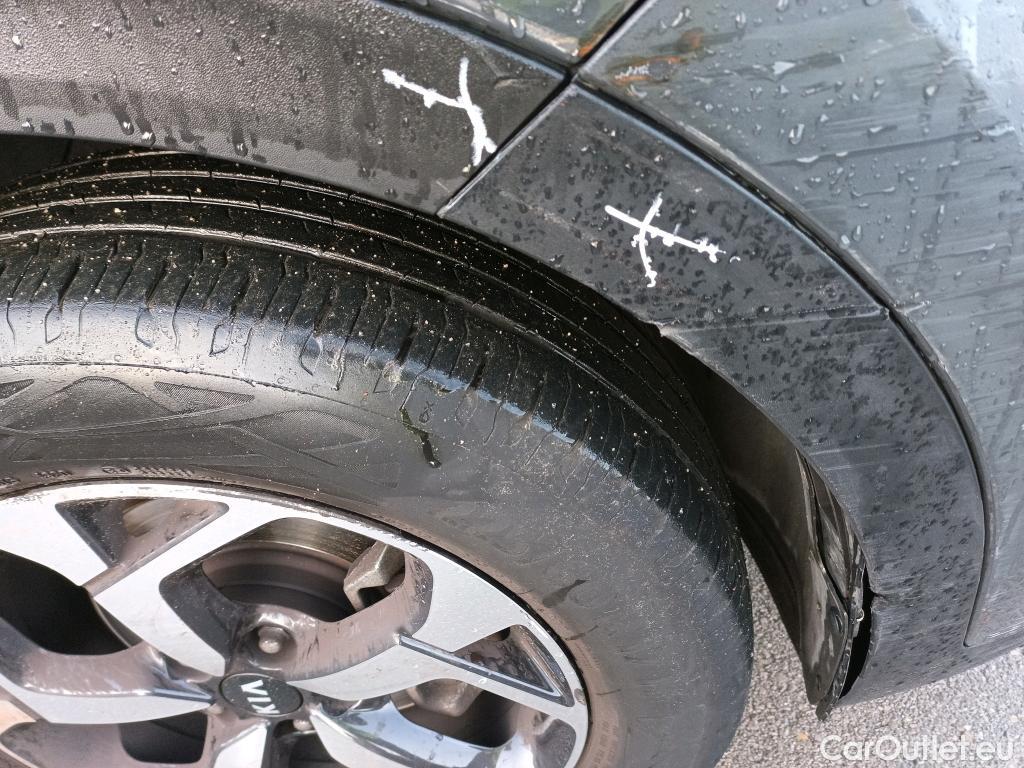  KIA  Sportage KIA  1.6MHEV Drive 100kW(136CV) 4x2(Crist Tintados)(CX) #30