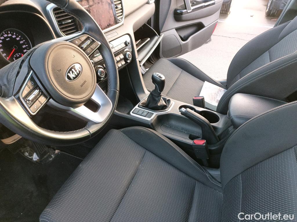  KIA  Sportage KIA  1.6MHEV Drive 100kW(136CV) 4x2(Crist Tintados)(CX) #19