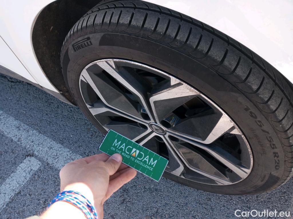  Renault  Grand Scenic RENAULT Grand Scénic / 2016 / 5P / monovolumen compacto Zen TCe 103 kW (140CV) GPF MY2021 #4