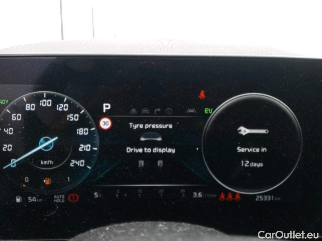  KIA  Niro KIA  / 2022 / 5P / crossover 1.6 GDi PHEV 135kW (183CV) Emotion #21