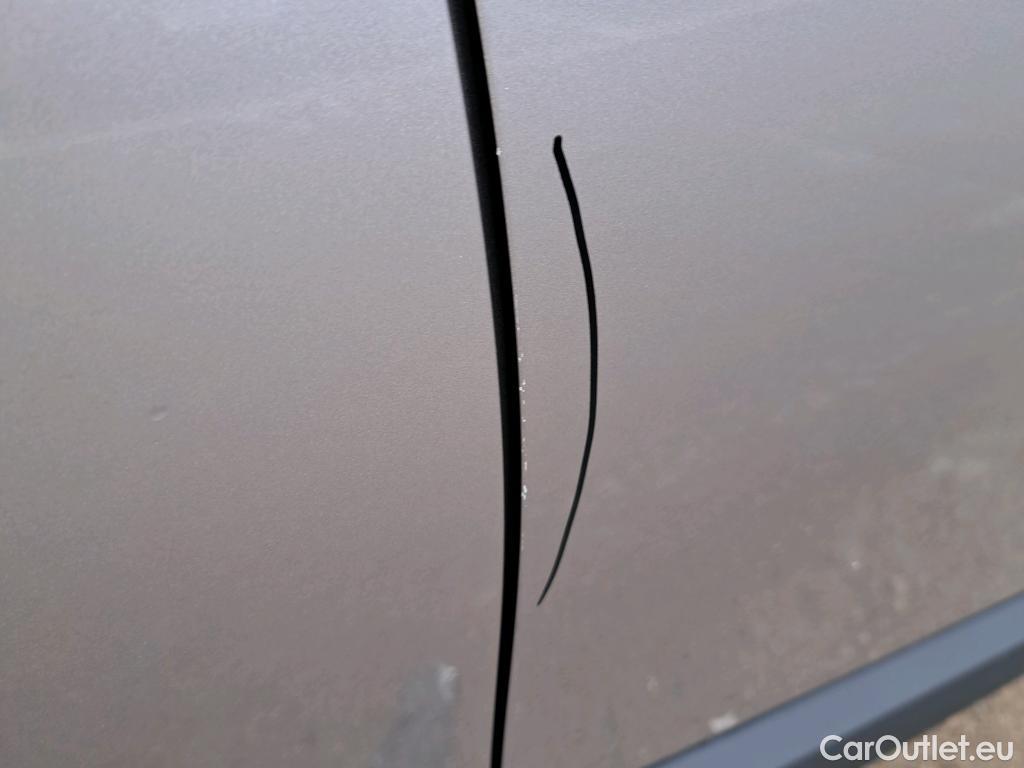  Toyota  C-HR TOYOTA  / 2016 / 5P / todoterreno 1.8 125H Advance (CX) #2