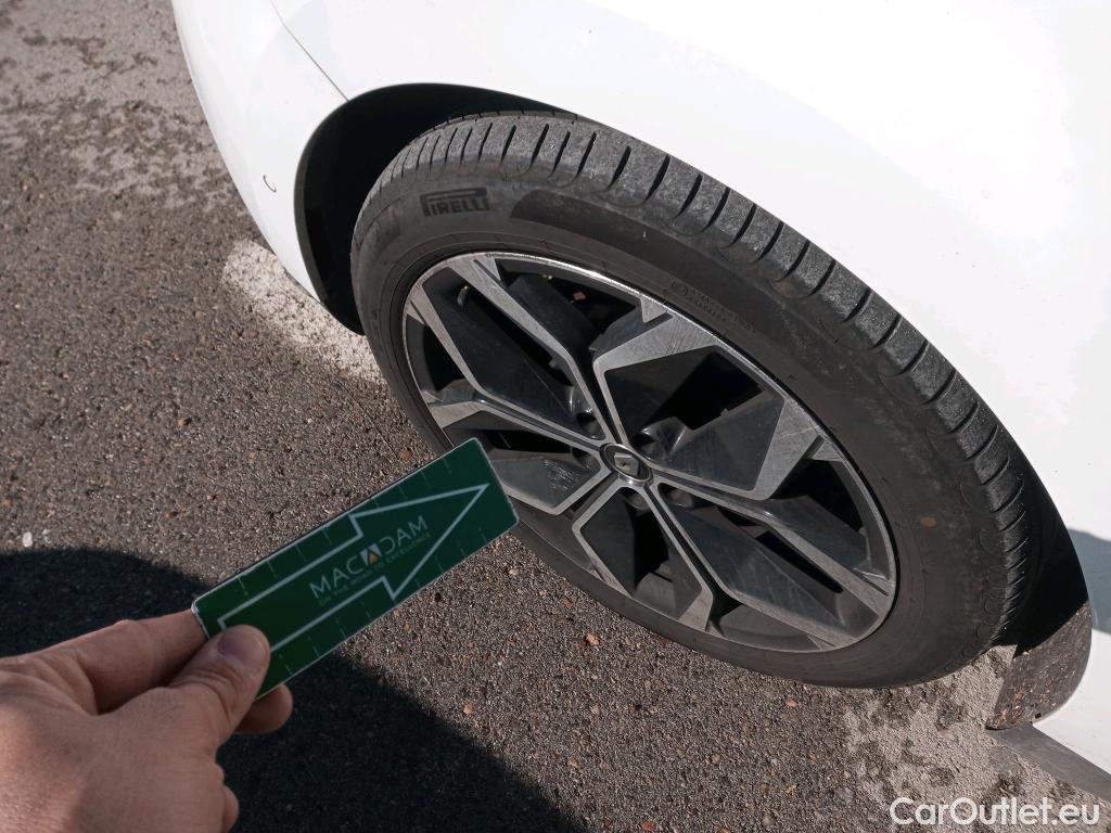  Renault  Grand Scenic RENAULT Grand Scénic / 2016 / 5P / monovolumen compacto Zen TCe 103 kW (140CV) GPF MY2021 #2