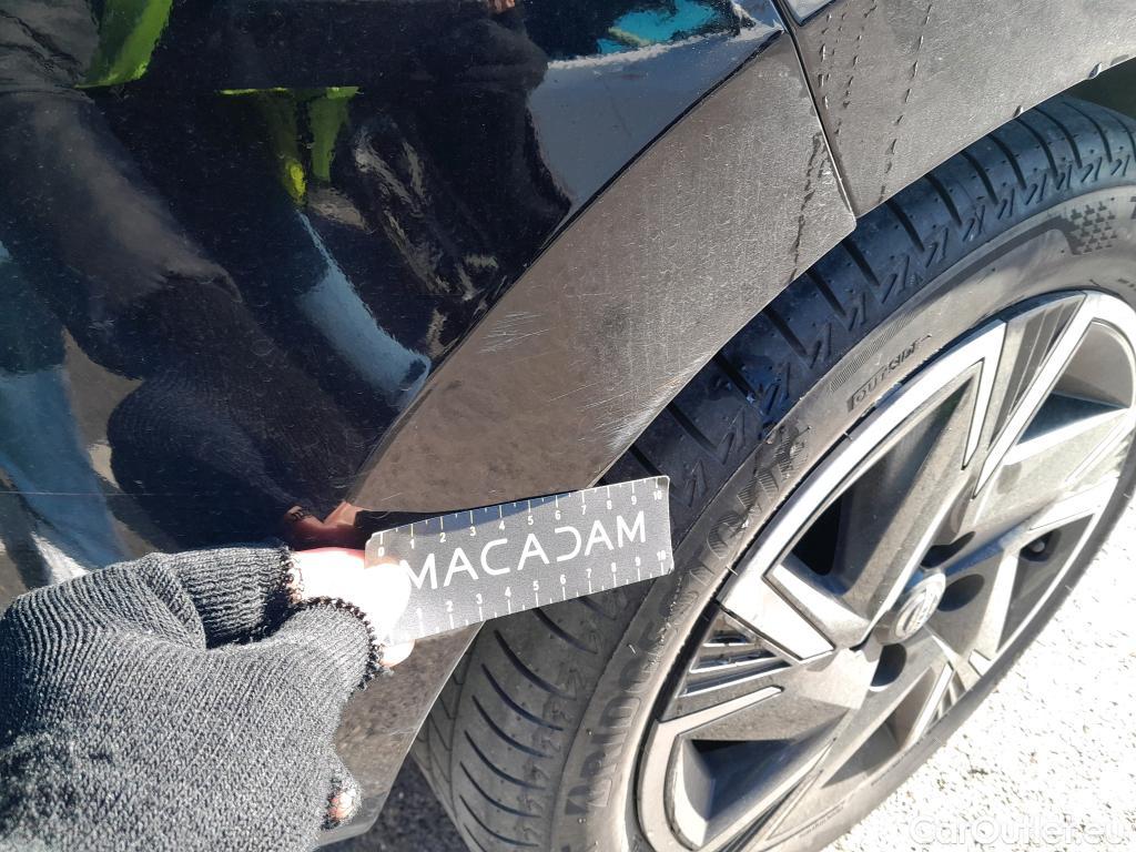  Nissan  Micra NISSAN  / 2017 / 5P / berlina con portón IG-T 68 kW (92 CV) E6D-F CVT Acenta #13