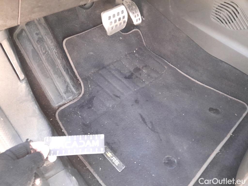  Renault  Arkana RENAULT  / 2021 / 5P / todoterreno RS Line E-TECH Híbrido 105kW(145CV) #18