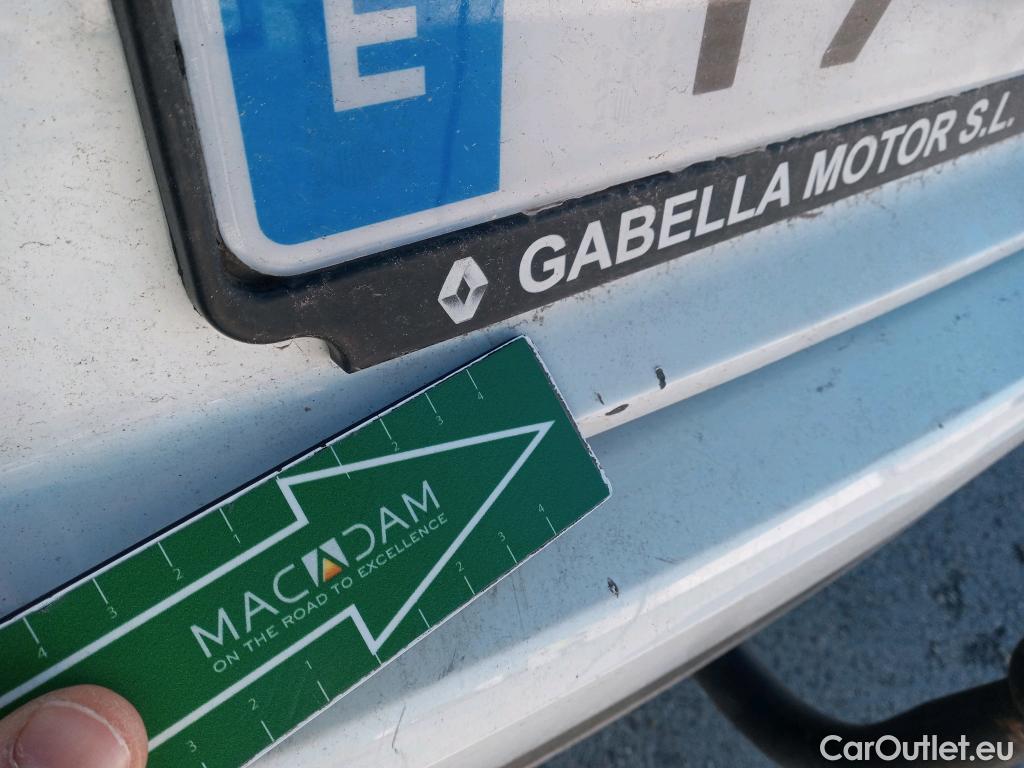  Renault  Grand Scenic RENAULT Grand Scénic / 2016 / 5P / monovolumen compacto Zen TCe 103 kW (140CV) GPF MY2021 #17