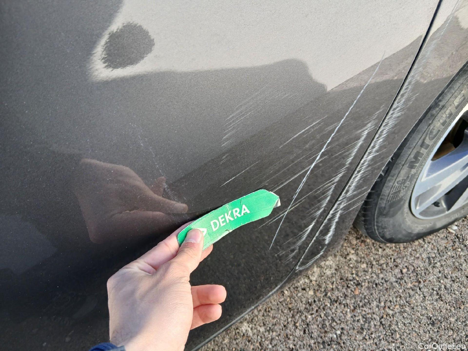  Peugeot  308 PEUGEOT  / 2017 / 5P / berlina con portón 5p Style BlueHDi 130 S&S #18