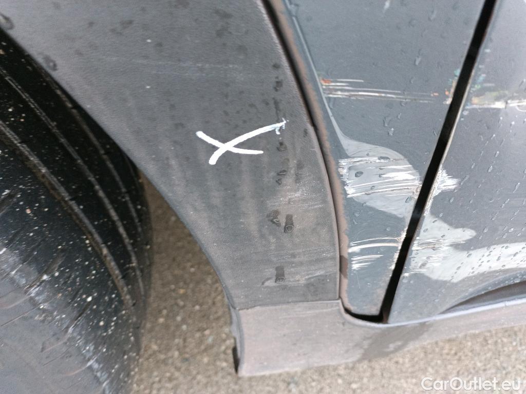  KIA  Sportage KIA  1.6MHEV Drive 100kW(136CV) 4x2(Crist Tintados)(CX) #33