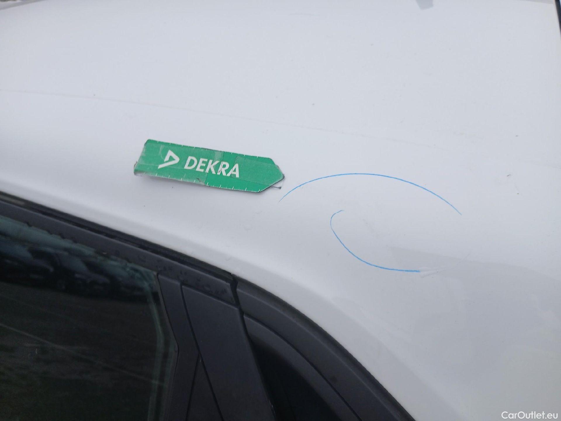  Renault  Clio RENAULT  / 2019 / 5P / berlina con portón Business TCe 74 kW (100CV) GLP #11