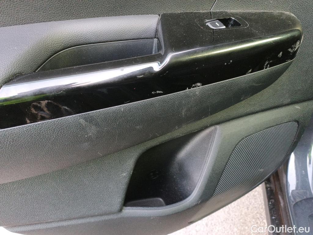  KIA  Sportage KIA  1.6MHEV Drive 100kW(136CV) 4x2(Crist Tintados)(CX) #23