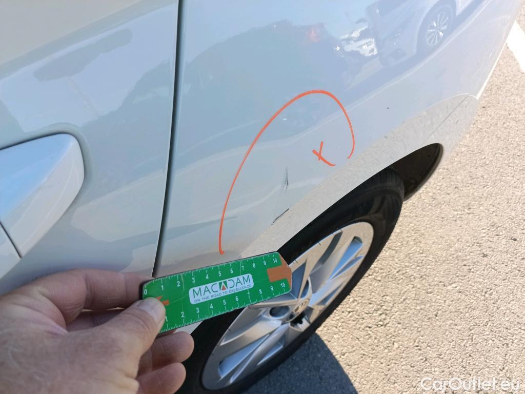  Skoda  Fabia SKODA  / 2021 / 5P / berlina con portón 1.0 TSI 70kW (95CV) Ambition (AC2) #2