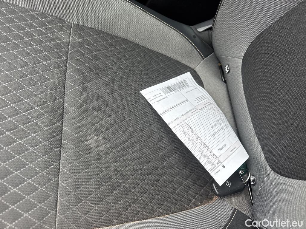  Opel   Grandland X OPEL PHEV / 2017 / 5P / todoterreno 1.6 Turbo Edition Auto 4x2 #12