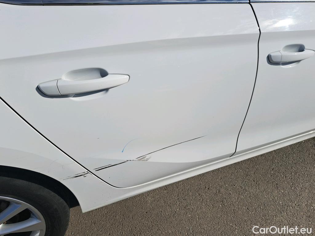  Opel  Corsa OPEL  1.2T XHL 74kW (100CV) Elegance #1