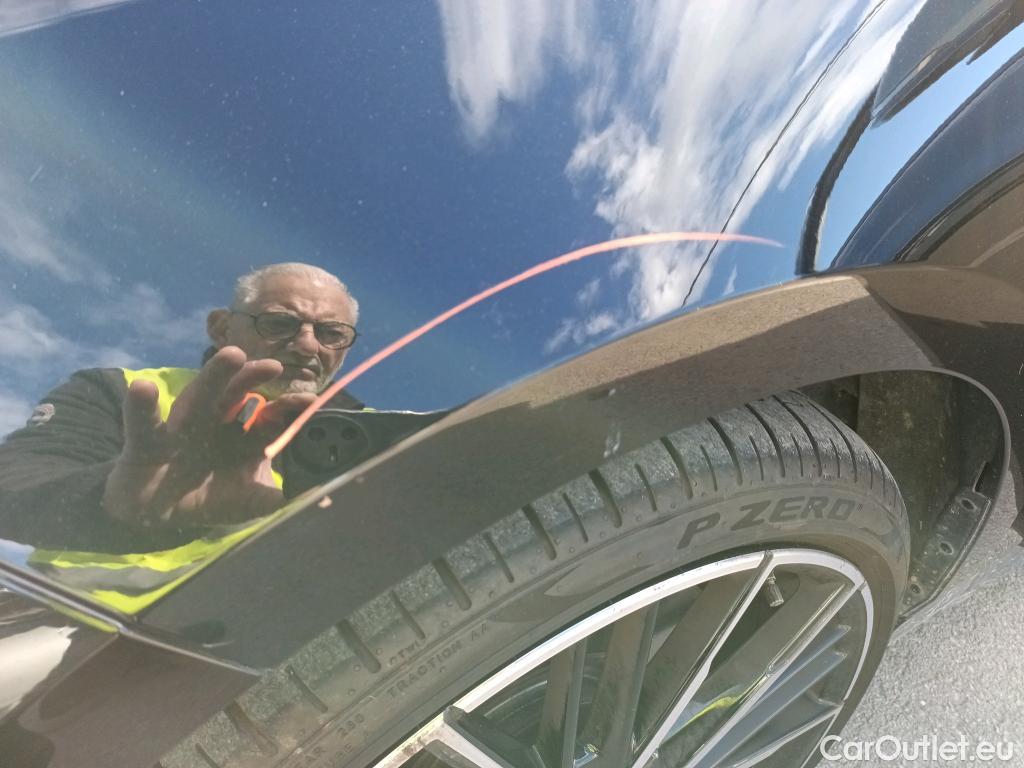  Bmw  Serie 1 BMW  / 2019 / 5P / berlina con portón M135i #16