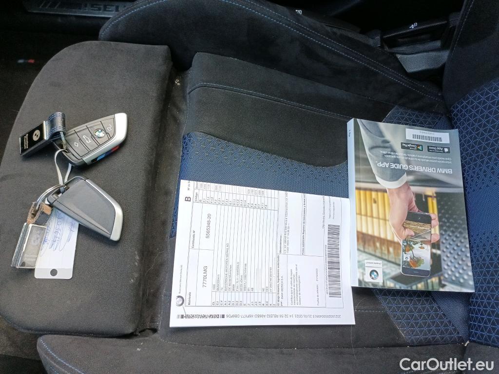  Bmw  Serie 1 BMW  / 2019 / 5P / berlina con portón M135i #8