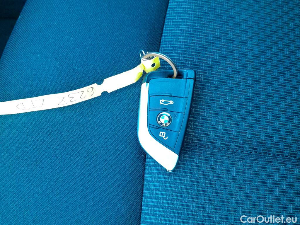  Bmw  X1 BMW  / 2019 / 5P / todoterreno sDrive18dA Corporate (AC4) #2