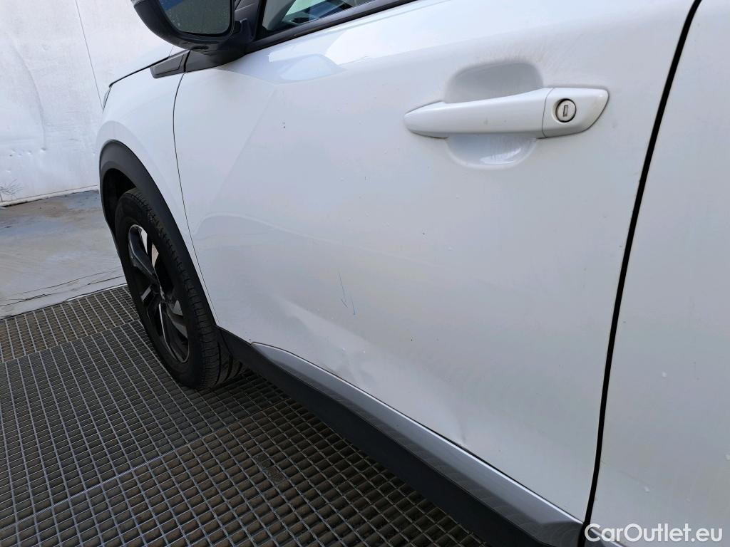  Peugeot  2008 PEUGEOT  / 2019 / 5P / todoterreno Allure Pack BlueHDI 130 S&S EAT8 #1