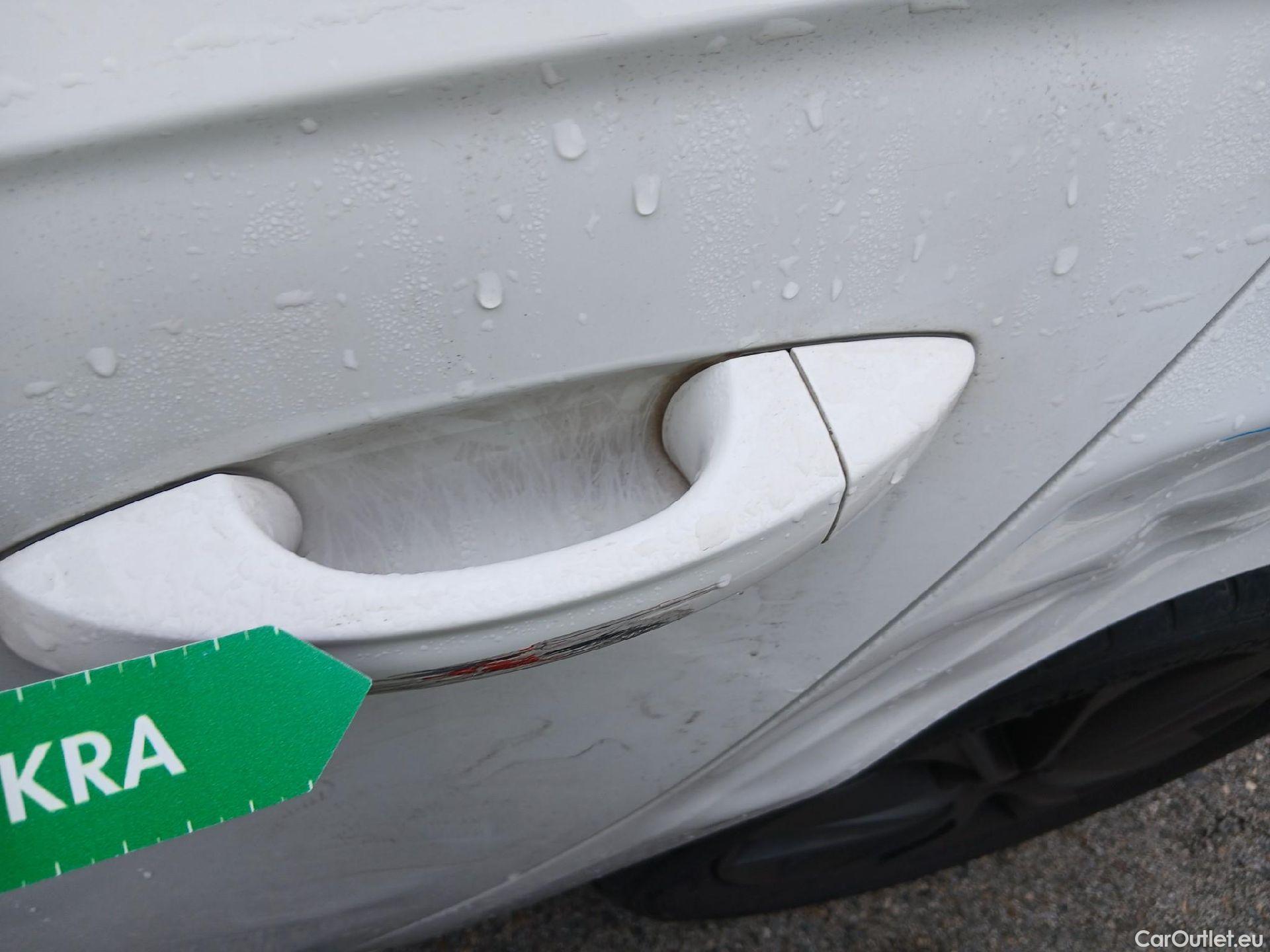  Seat  Leon SEAT León / 2016 / 5P / berlina con portón 1.5 TSI 95kW (130CV) St&Sp Style Visio Edition #31