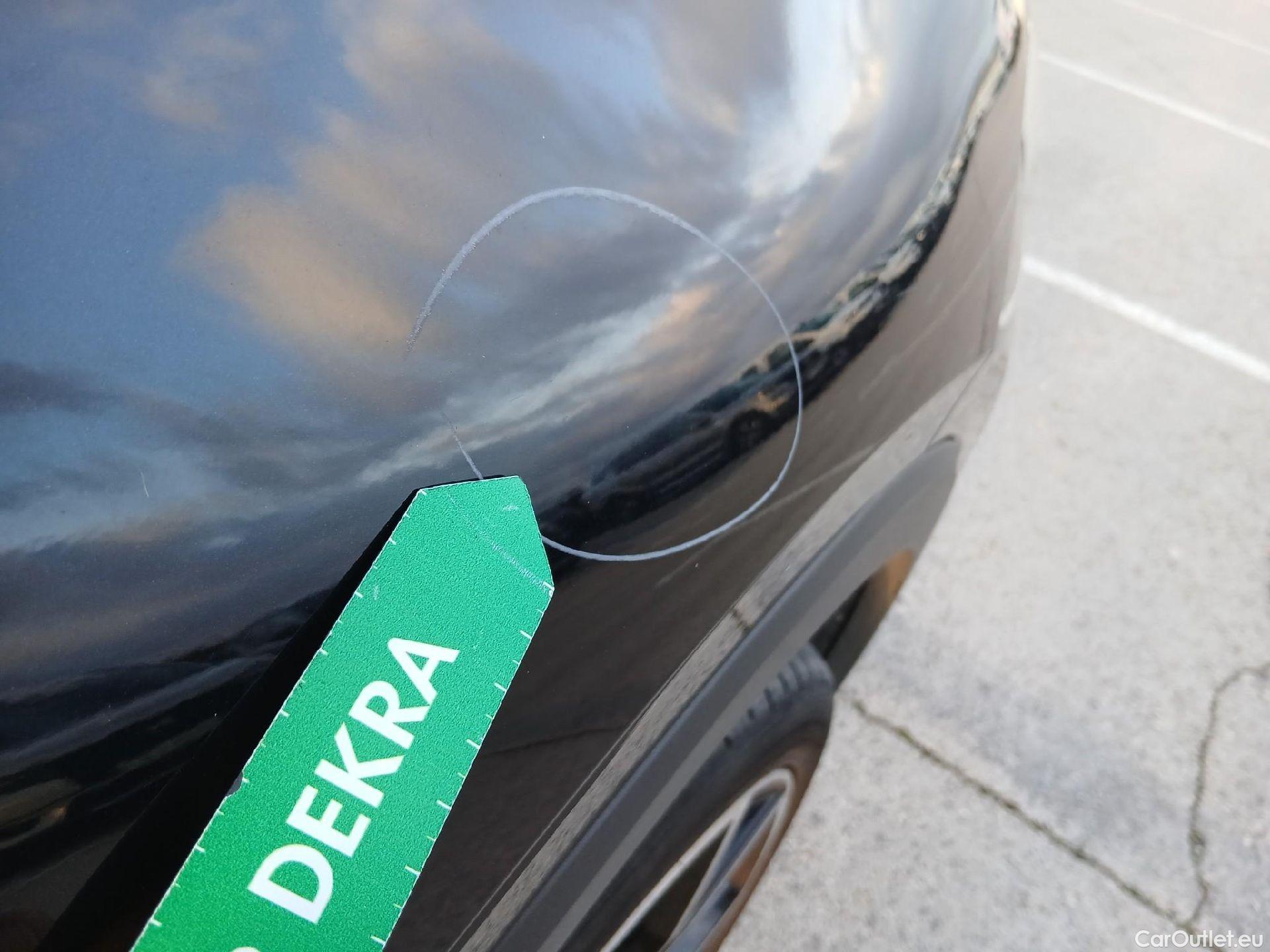  Volkswagen  T-CROSS VOLKSWAGEN  / 2018 / 5P / todoterreno Sport 1.0 TSI 81kW (110CV) DSG #27