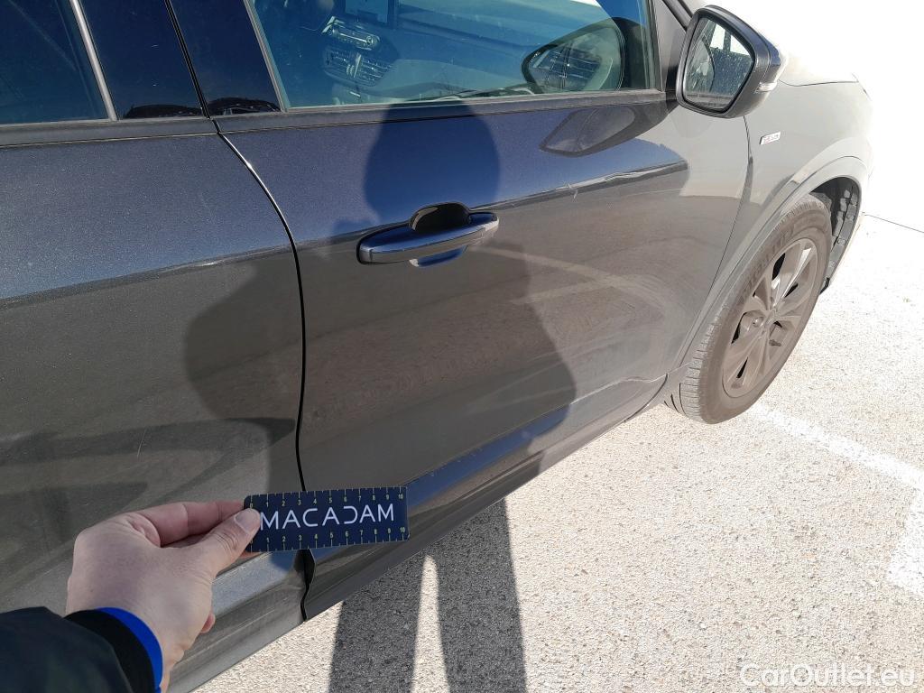  Ford  Kuga FORD  / 2019 / 5P / todoterreno ST-Line X 2.0 EcoBlue 140kW 4x4 Auto #3