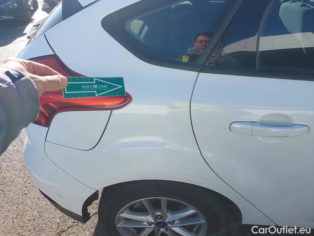  Ford  Focus FORD  5p 3G berlina con portón 1.5 TDCi E6 88kW (120CV) Trend+ #13