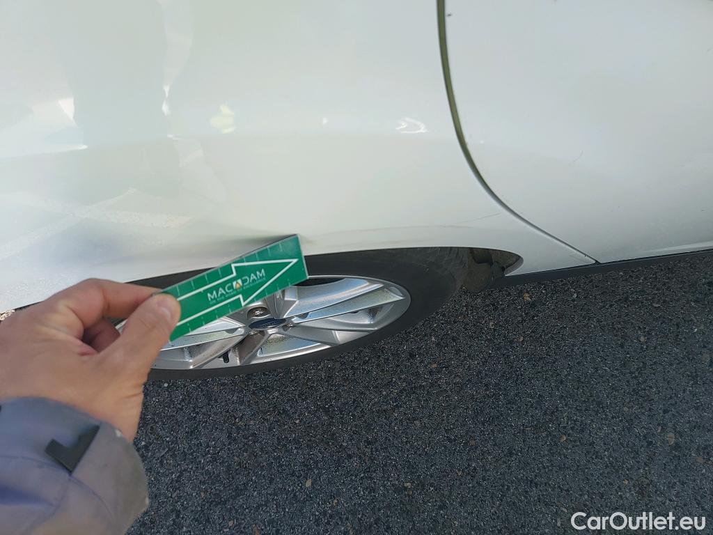  Ford  Focus FORD  5p 3G berlina con portón 1.5 TDCi E6 88kW (120CV) Trend+ #14