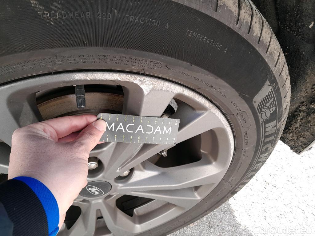  Ford  Kuga FORD  / 2019 / 5P / todoterreno ST-Line X 2.0 EcoBlue 140kW 4x4 Auto #11