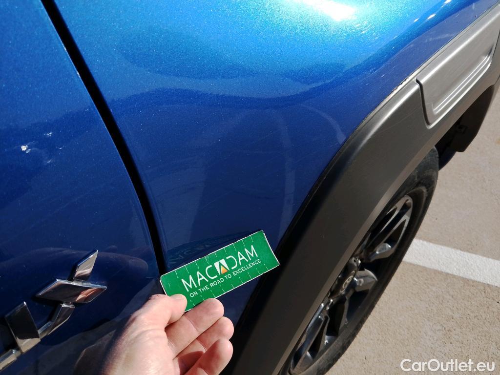  Toyota  Hilux TOYOTA  / 2020 / 4P / pickup 2.8 D-4D 150kW C. Doble Invincible A/T #34