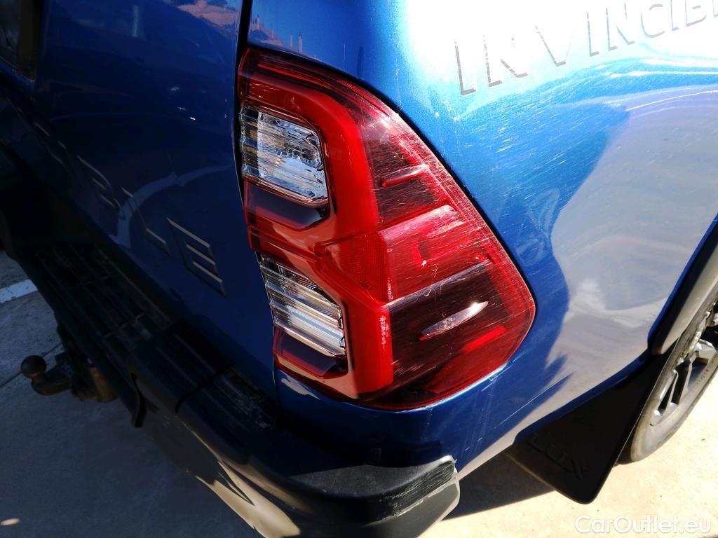  Toyota  Hilux TOYOTA  / 2020 / 4P / pickup 2.8 D-4D 150kW C. Doble Invincible A/T #1