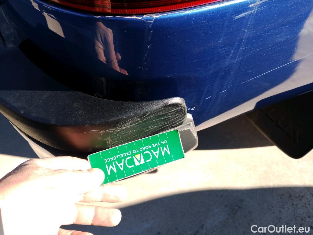  Toyota  Hilux TOYOTA  / 2020 / 4P / pickup 2.8 D-4D 150kW C. Doble Invincible A/T #32