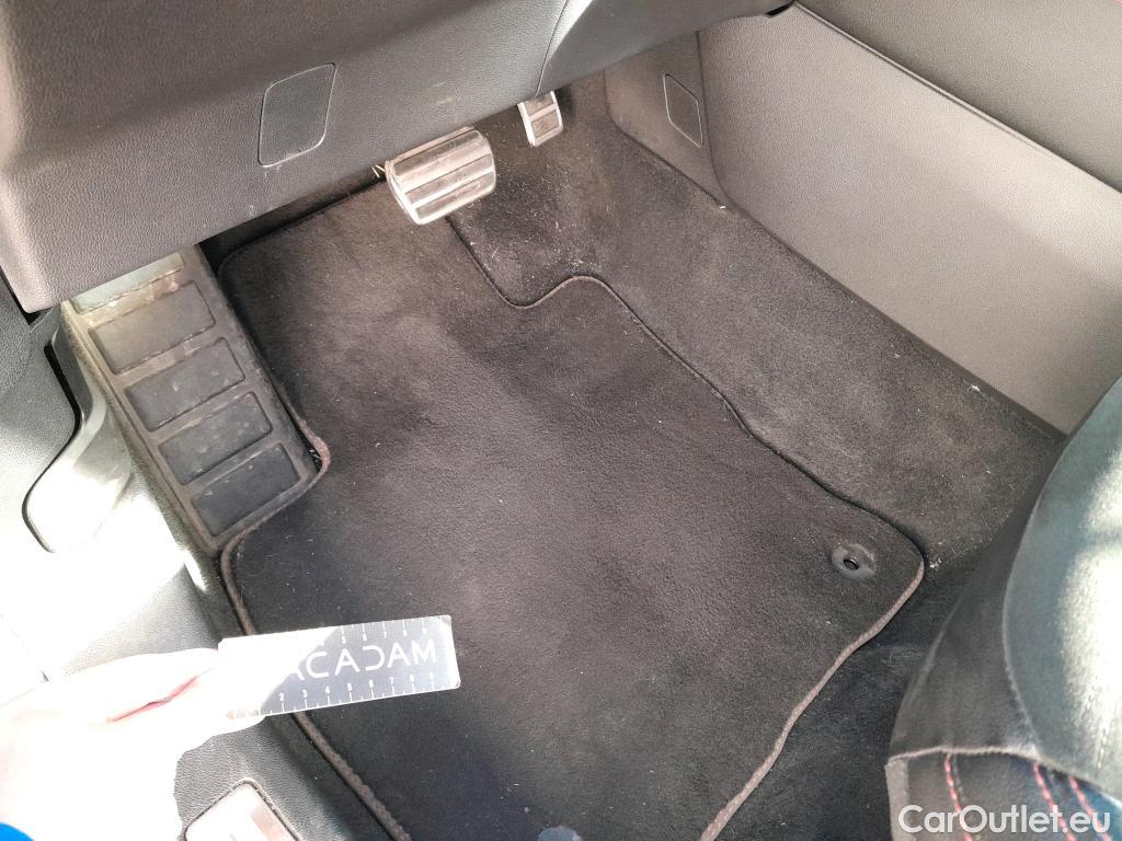  Ford  Kuga FORD  / 2019 / 5P / todoterreno ST-Line X 2.0 EcoBlue 140kW 4x4 Auto #28