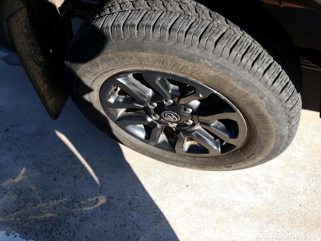  Toyota  Hilux TOYOTA  / 2020 / 4P / pickup 2.8 D-4D 150kW C. Doble Invincible A/T #14