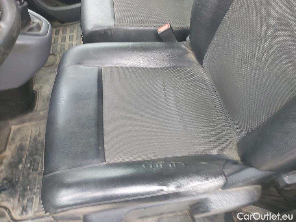  Peugeot  Expert PEUGEOT  / 2016 / 4P / furgón Furgón Pro BlueHDi 90KW (120) Standard #22