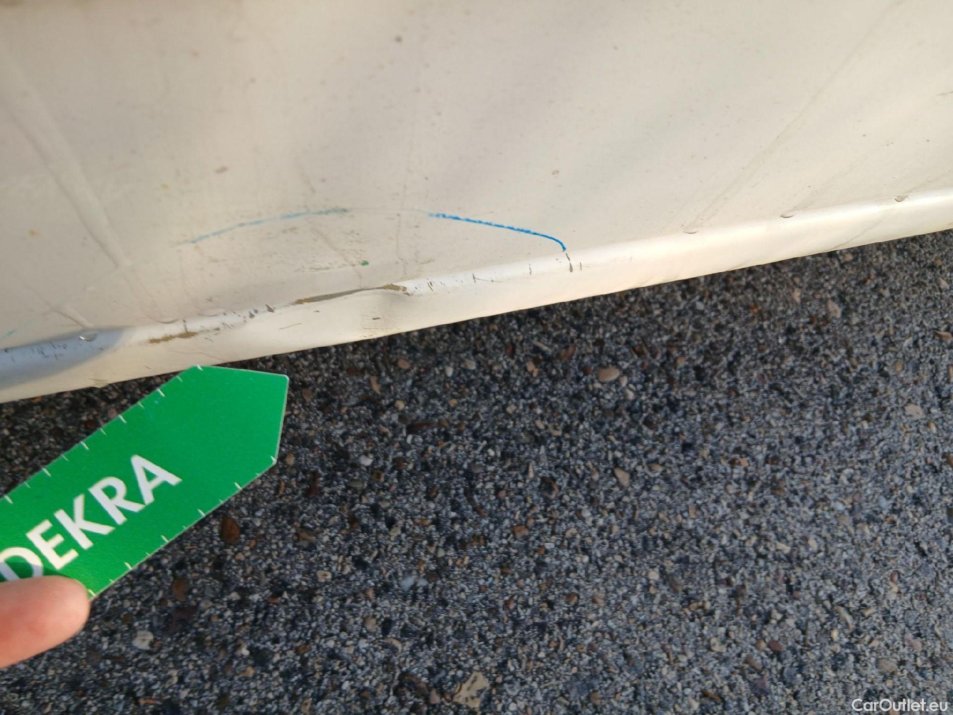  Citroen  Berlingo CITROEN  / 2018 / 4P / combi Talla M BlueHDi 100 S&S LIVE (AC) #14