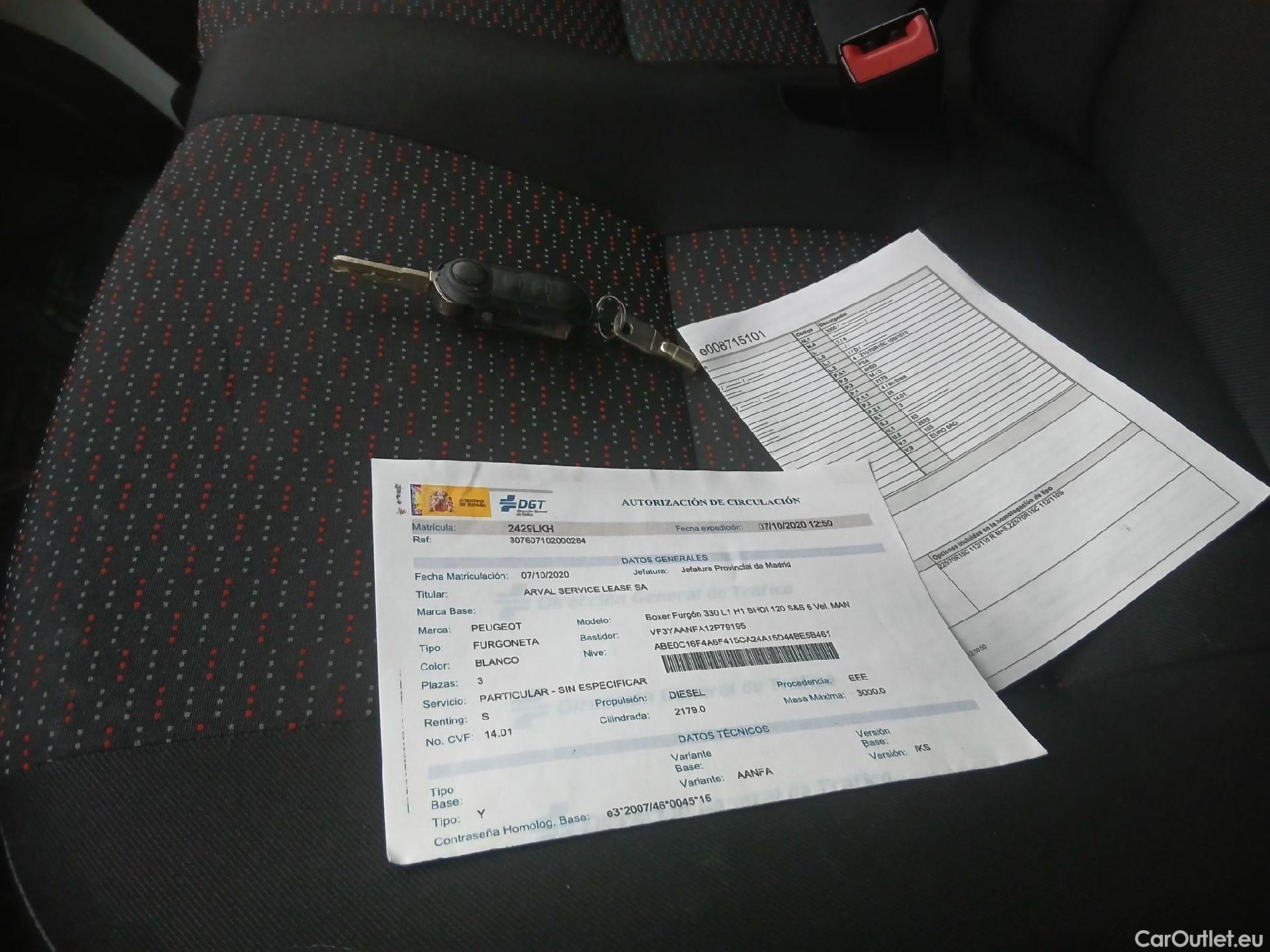  Peugeot  Boxer PEUGEOT  / 2014 / 4P / furgón 330 L1 H1 BHDI 88kW (120CV) S&S 6 Vel. M #1