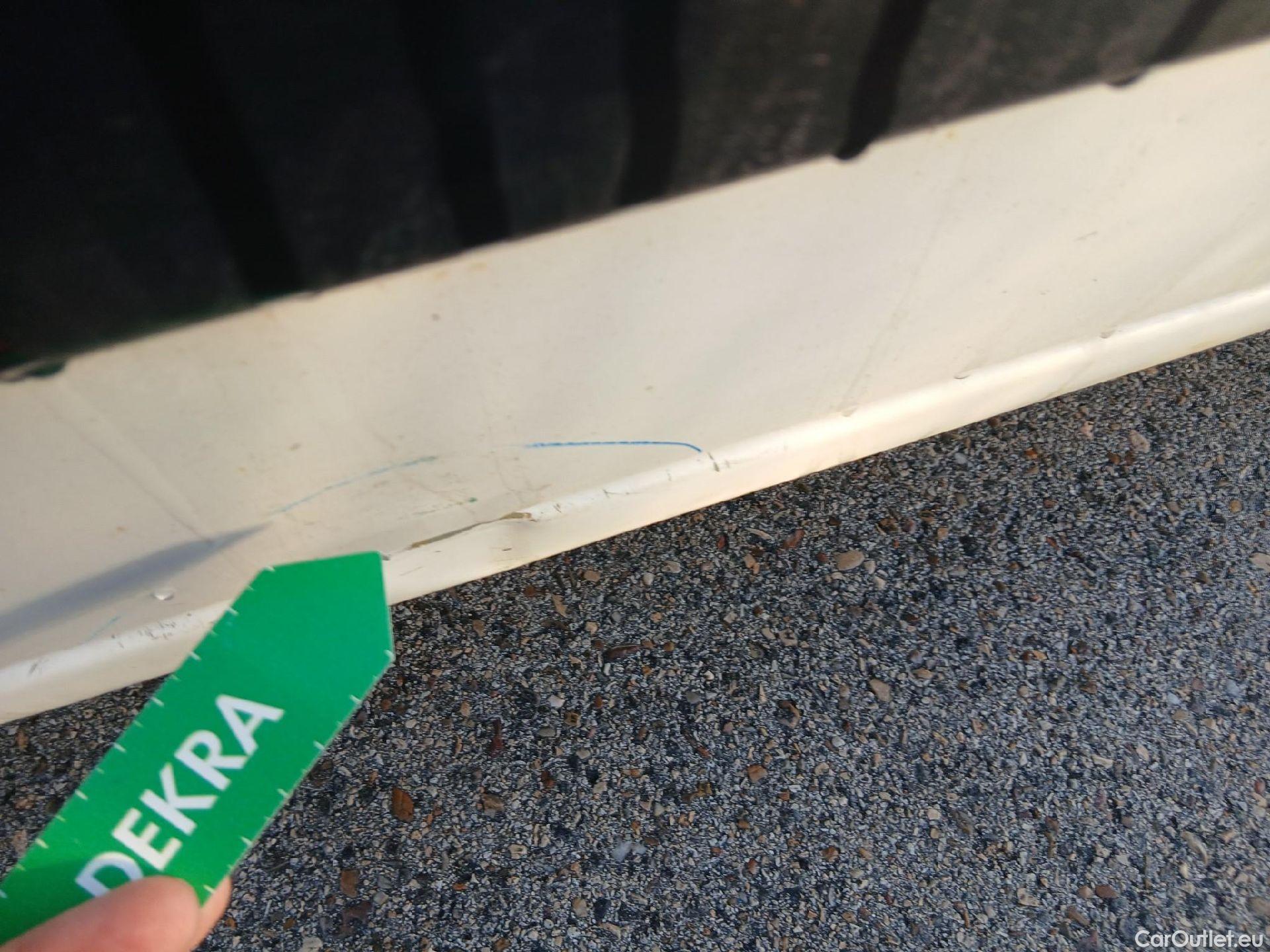  Citroen  Berlingo CITROEN  / 2018 / 4P / combi Talla M BlueHDi 100 S&S LIVE (AC) #13